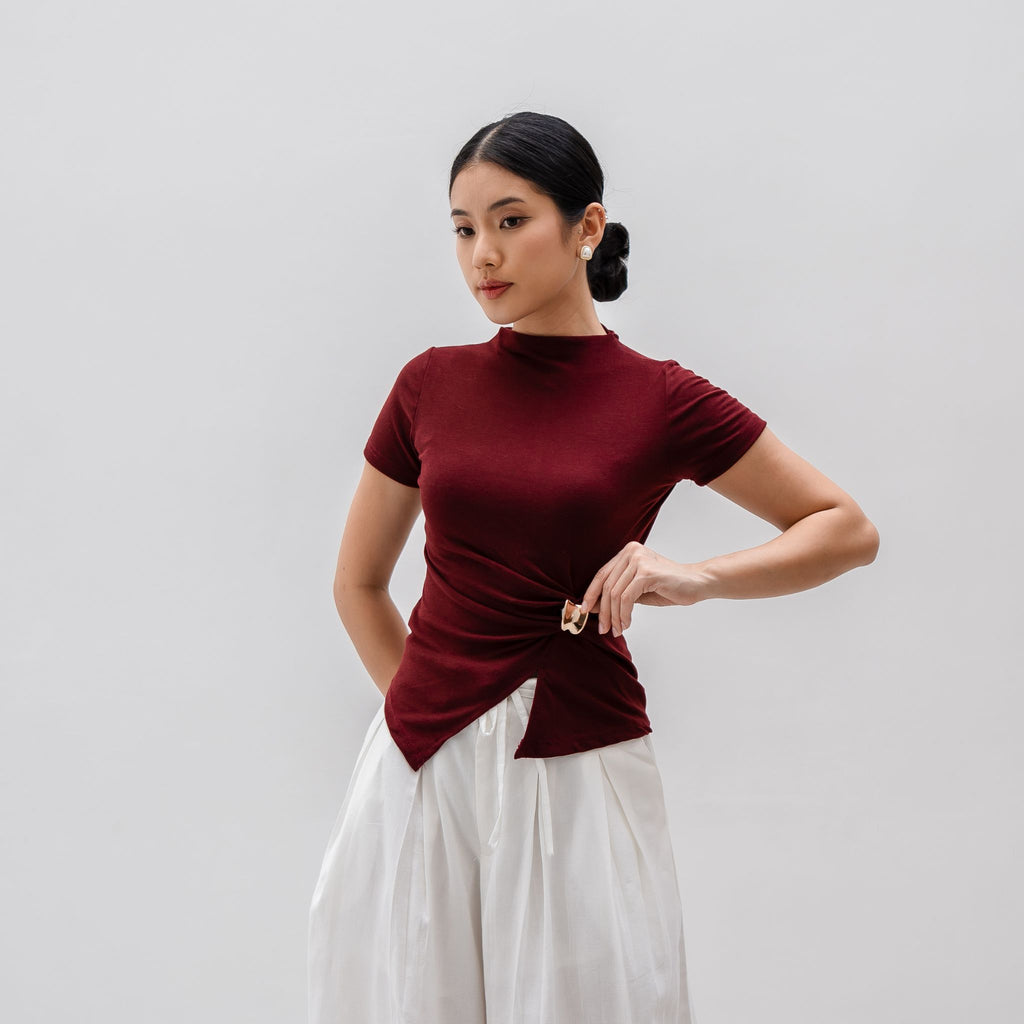 Lyra Turtle Neck Atasan Wanita