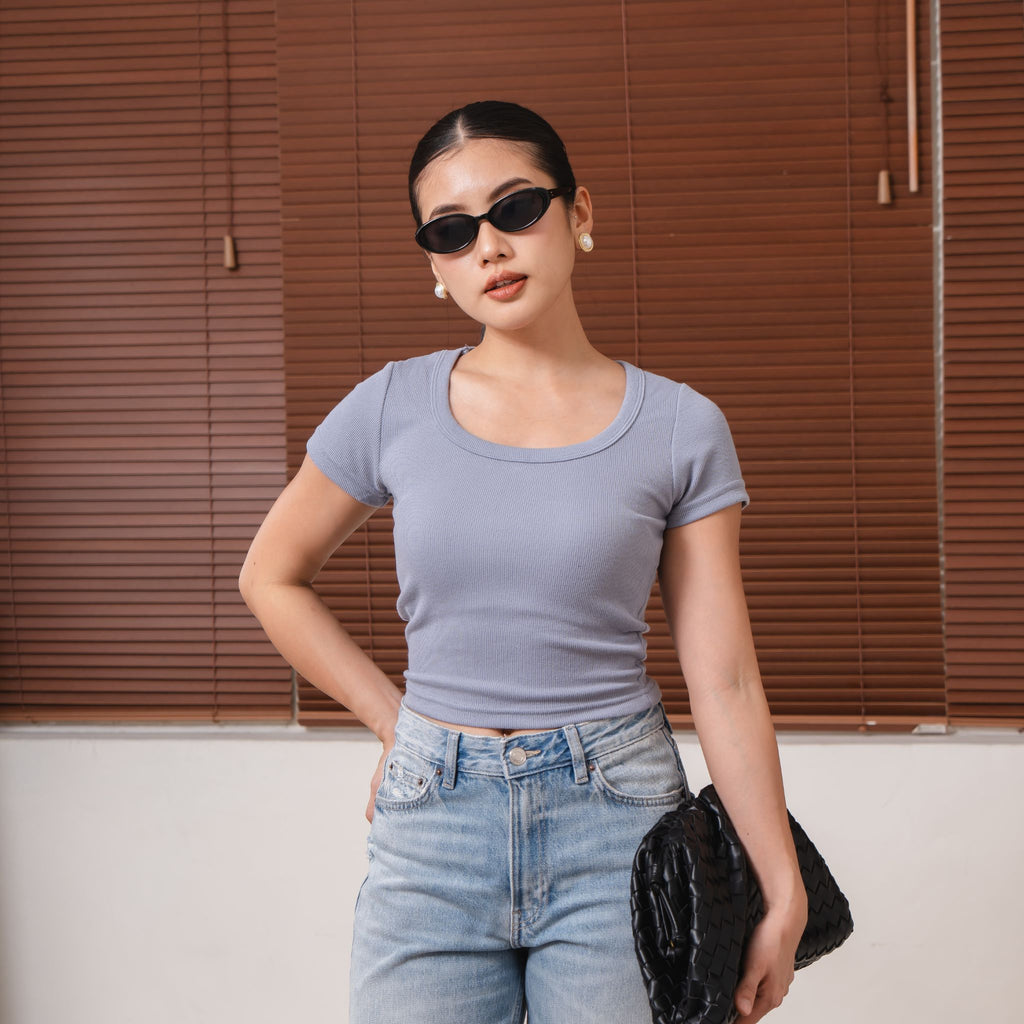 Aqilla Uneck Top