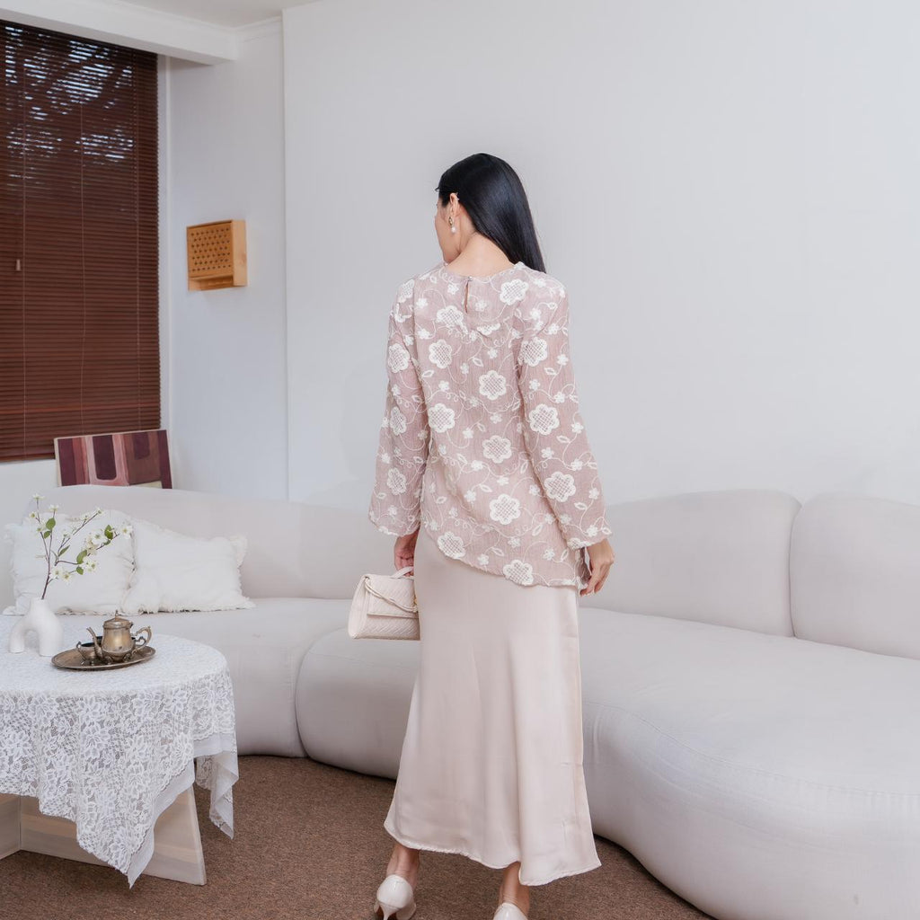 Jenna Blouse Soft Cream