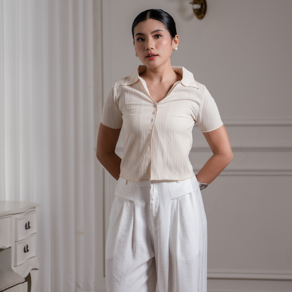 Ellie Vneck Top