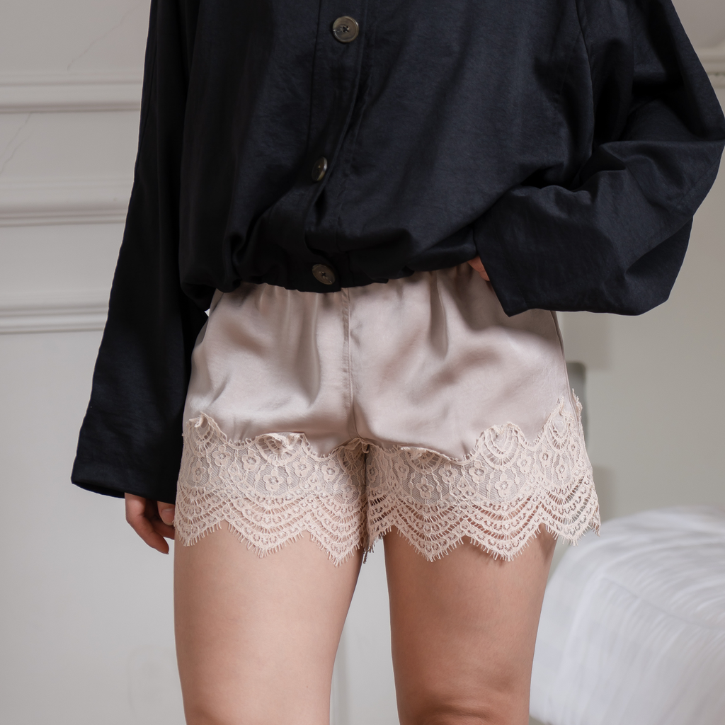 Charlotte Short Lace Pants