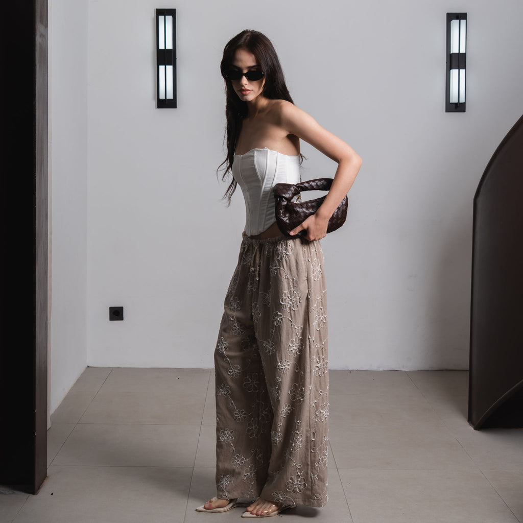 Yuna Embrodery Pants