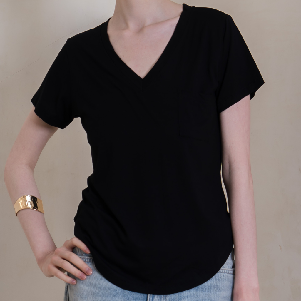 Nami Vneck Top