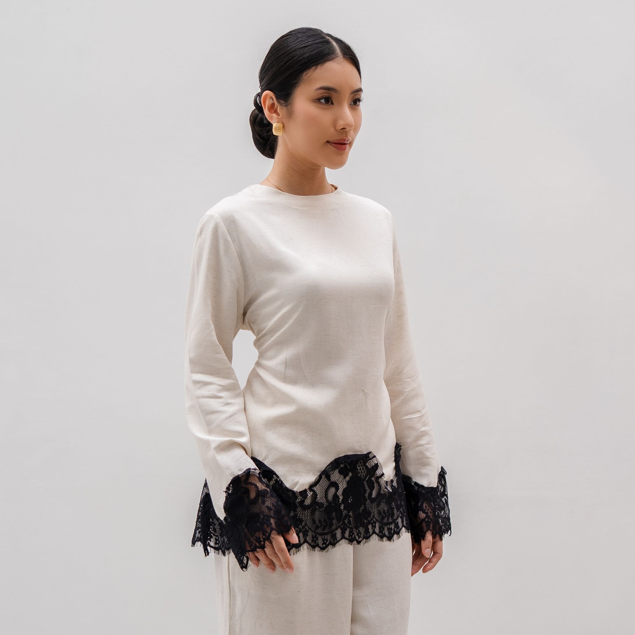 Verra Lace Longsleeve Top Linen