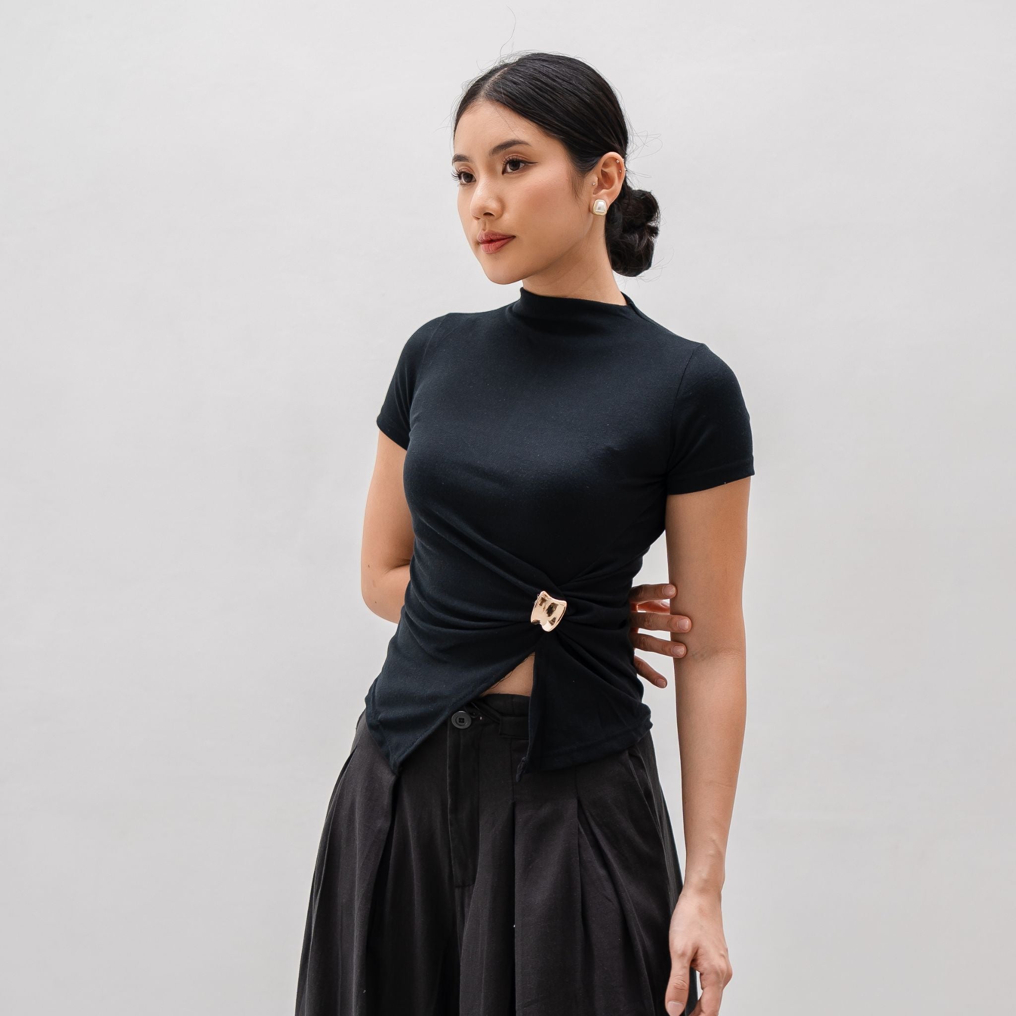 Lyra Turtle Neck Atasan Wanita