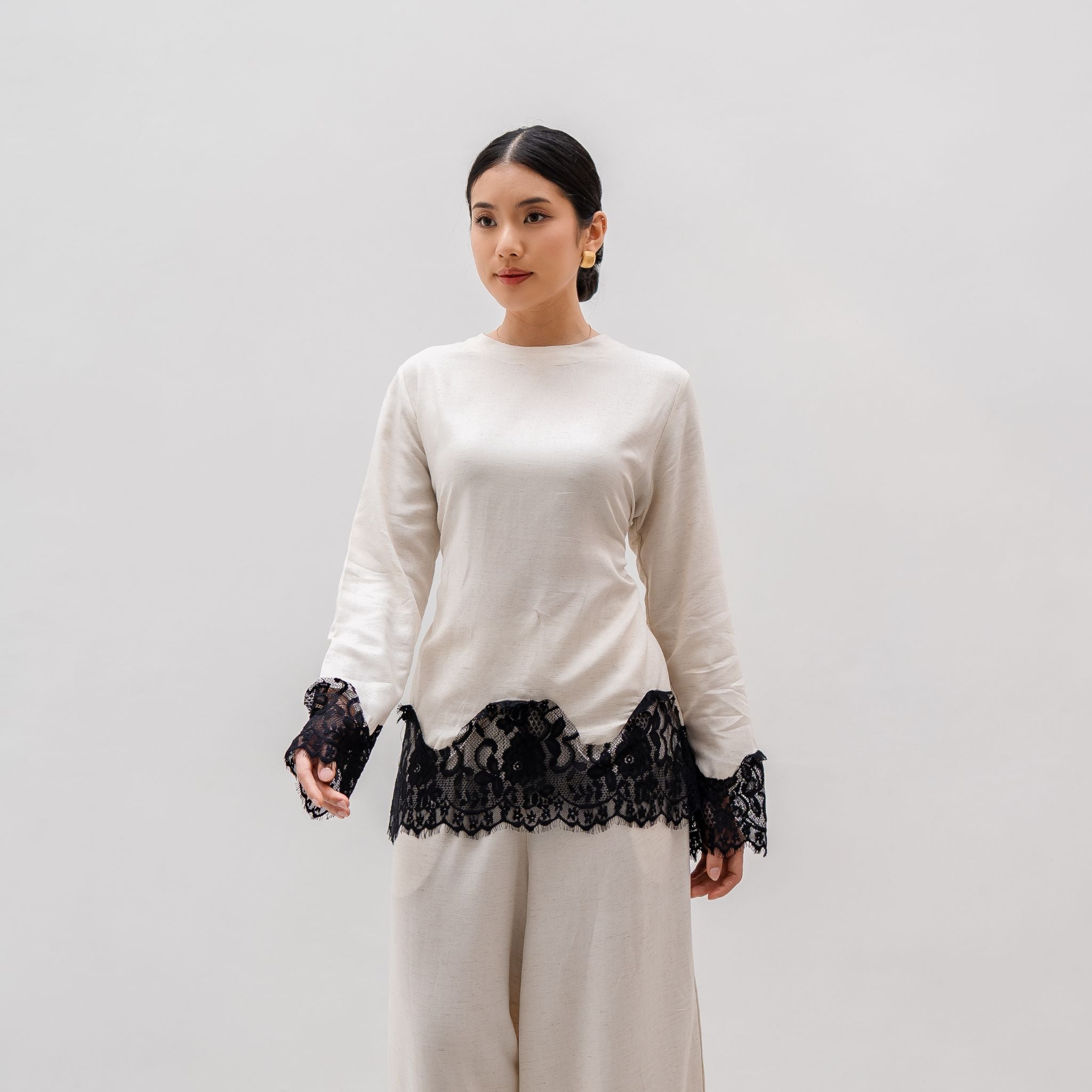 Verra Lace Longsleeve Top Linen