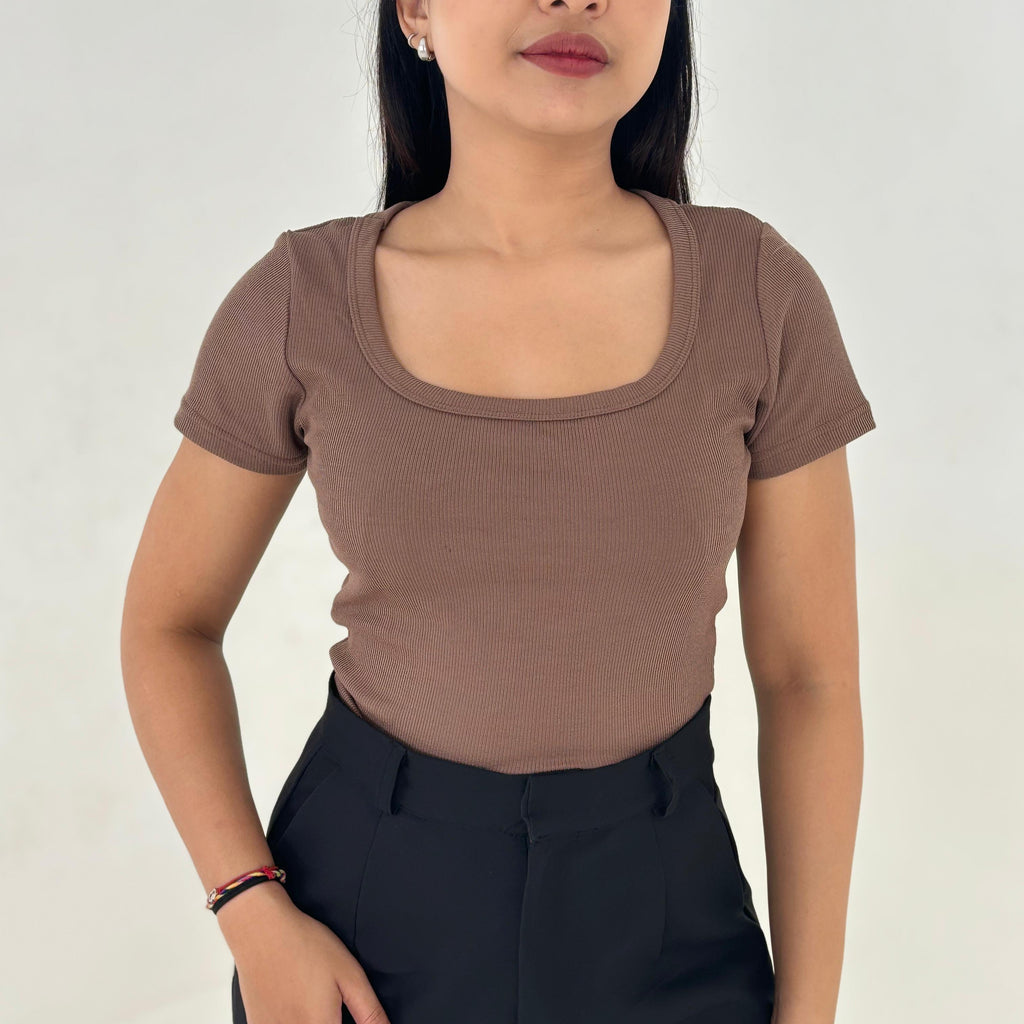 Aqilla Uneck Top