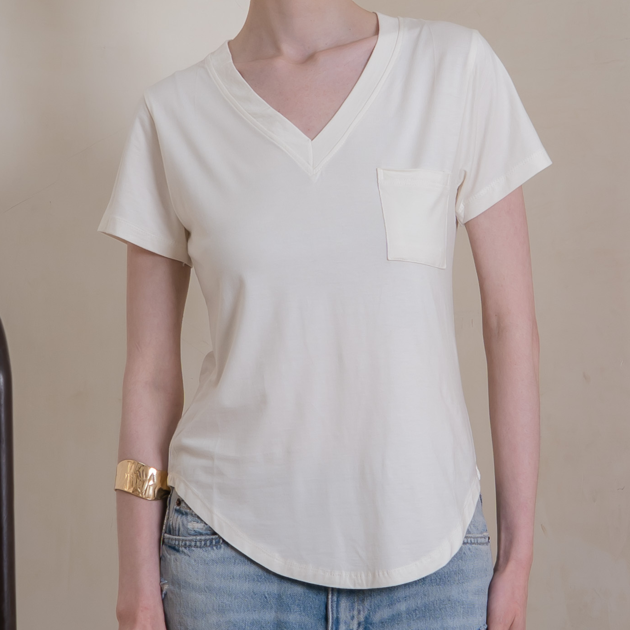 Nami Vneck Top