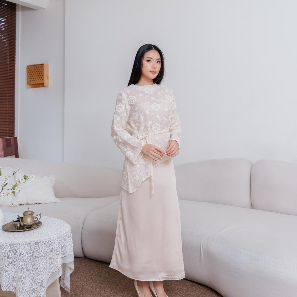 Jenna Blouse Soft Cream