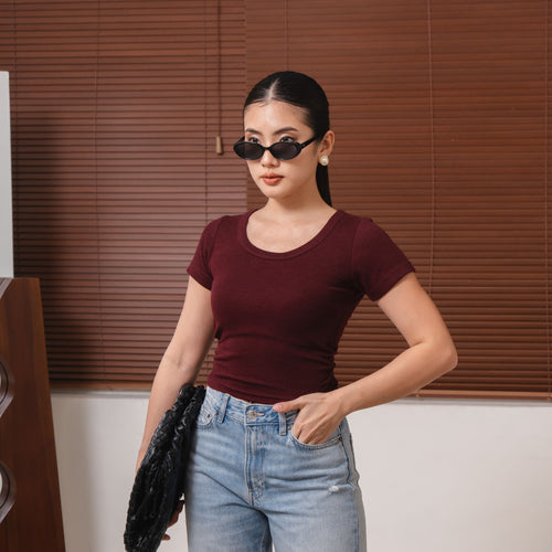 Aqilla Uneck Top