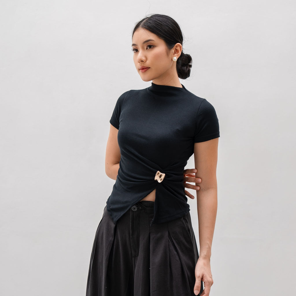 Lyra Turtle Neck Atasan Wanita