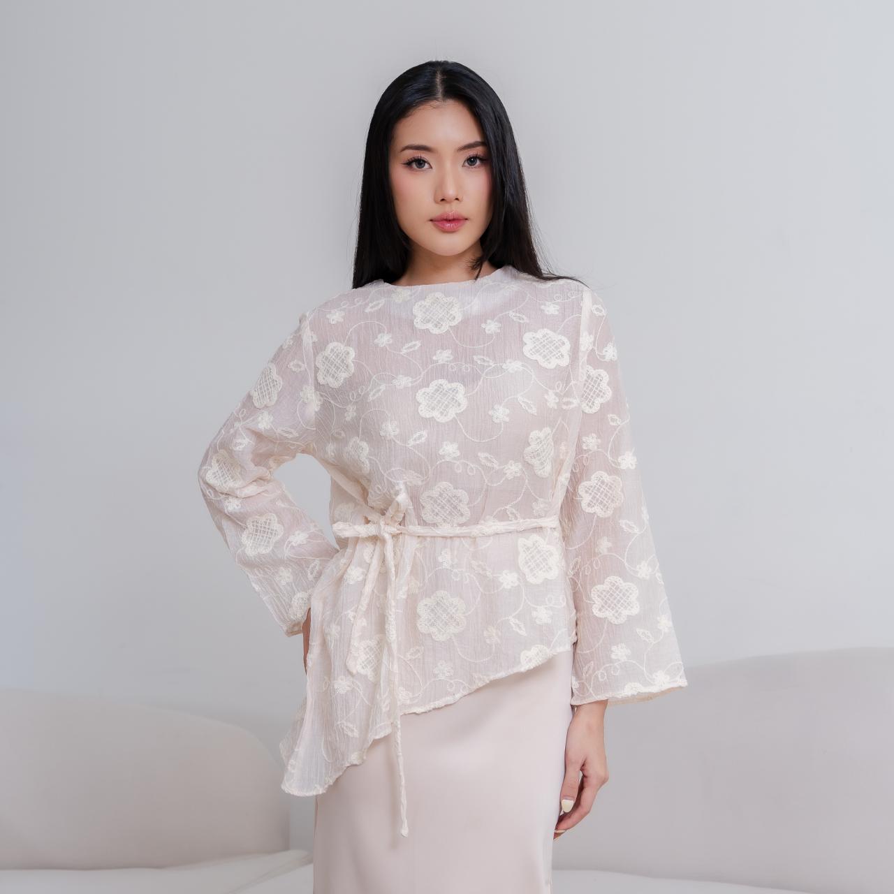 Jenna Blouse Soft Cream