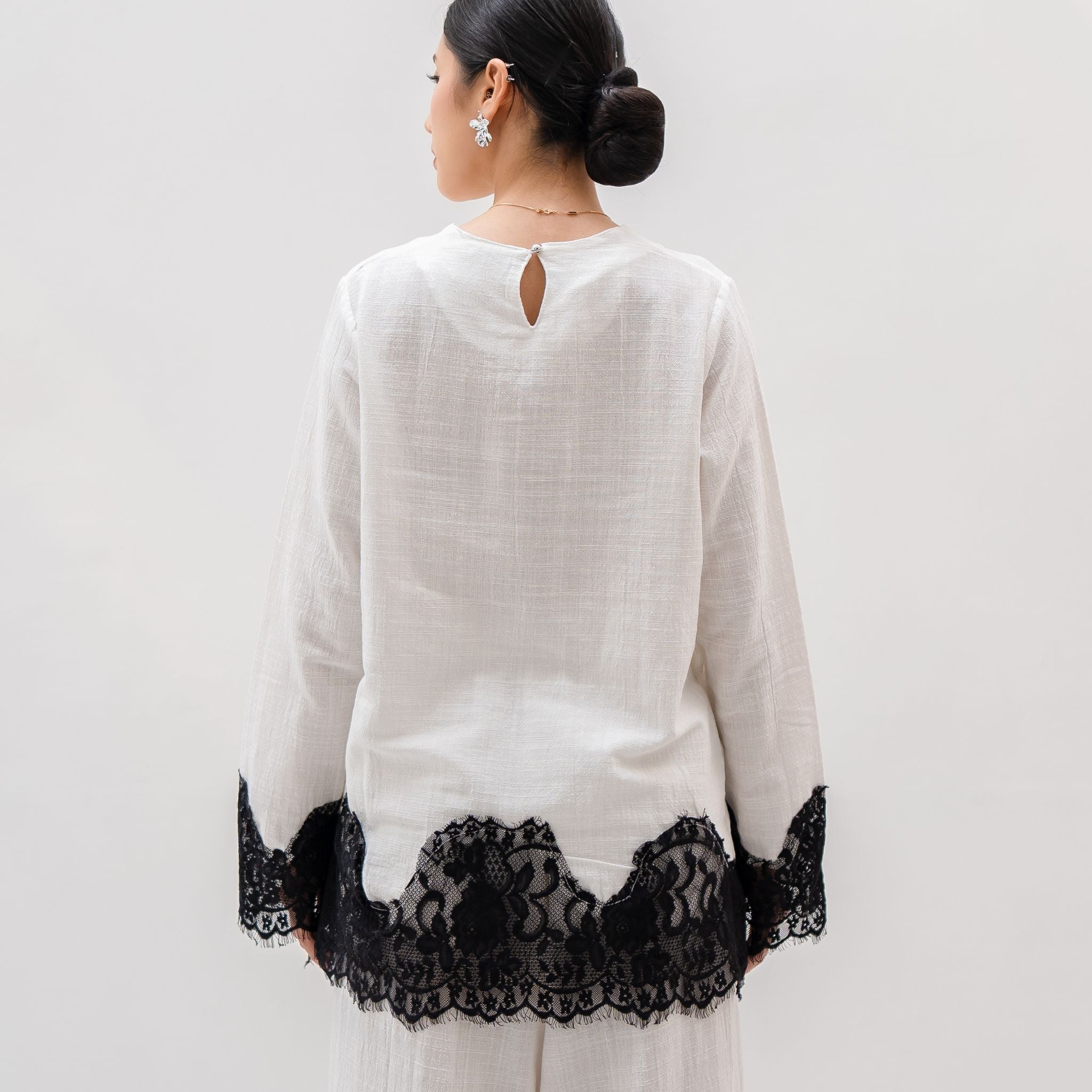 Verra Lace Longsleeve Top Linen