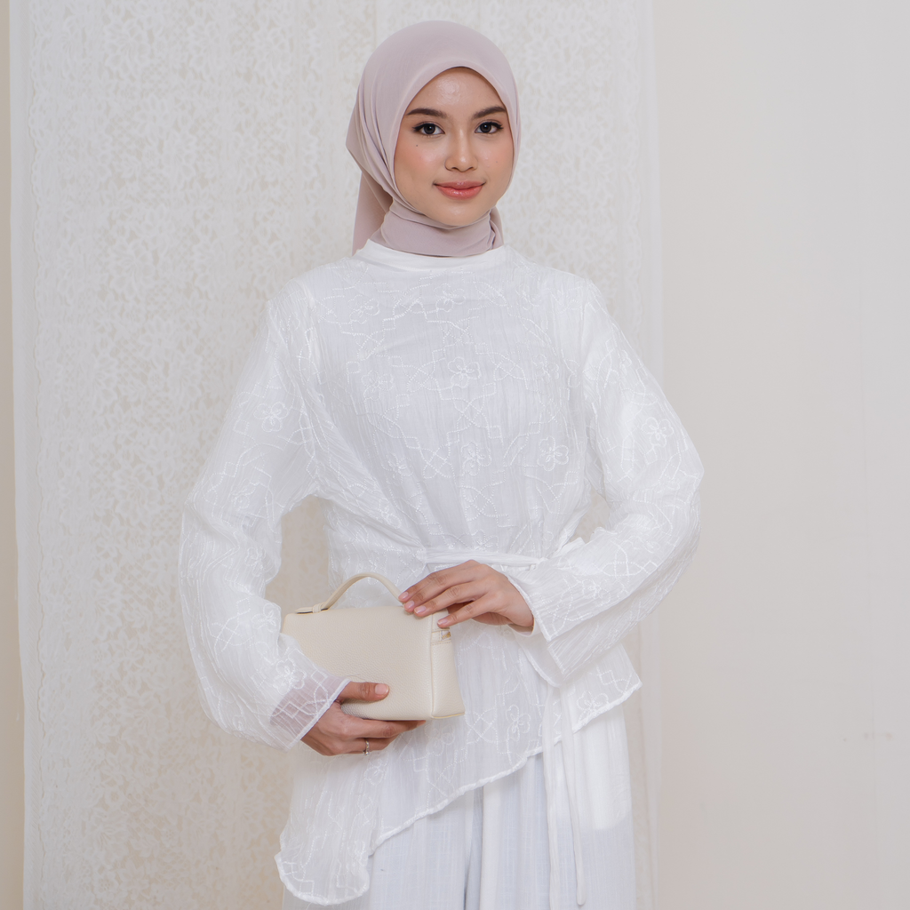 Jenna Blouse Soft Cream