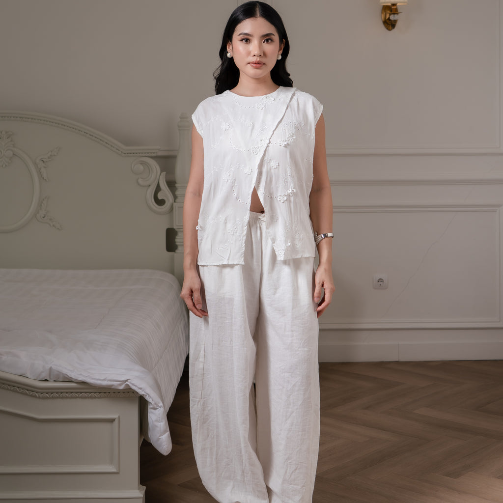 Vera Asymmetric Top
