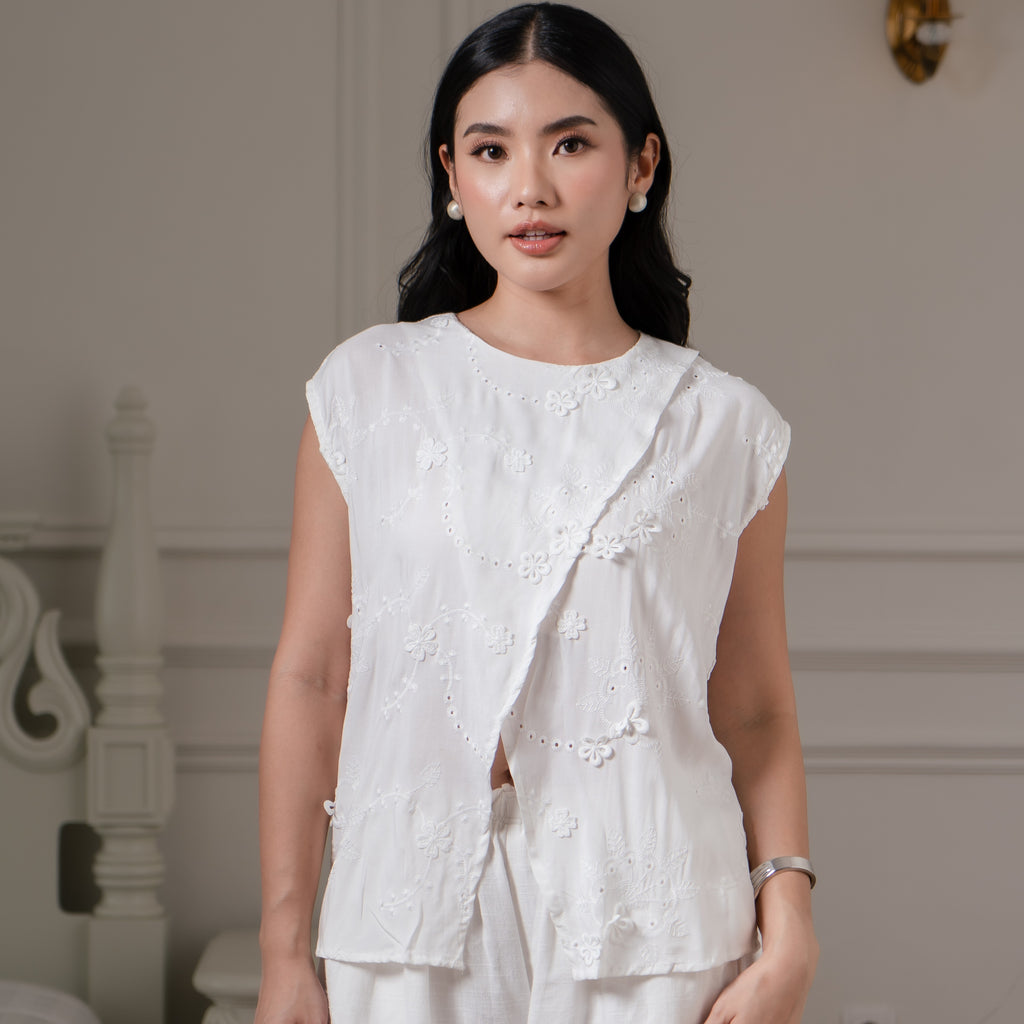 Vera Asymmetric Top