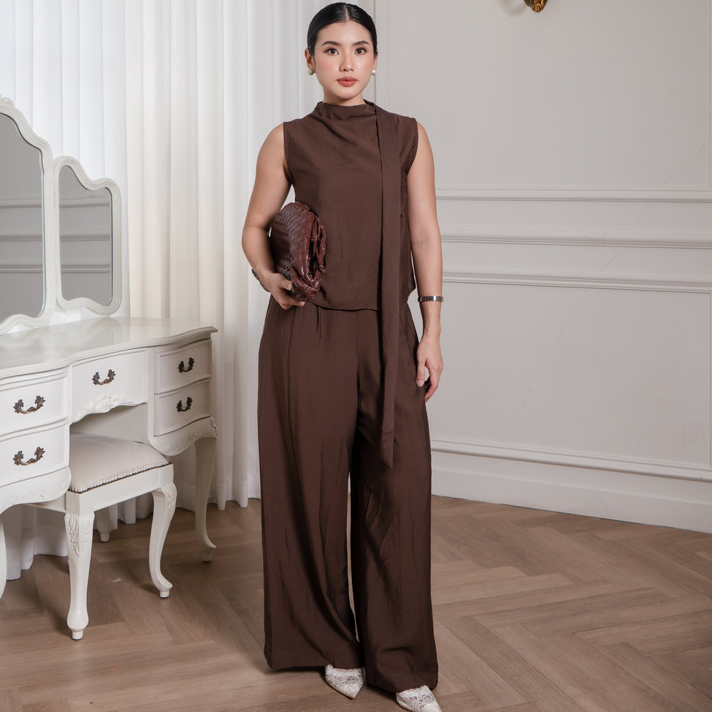 Elira Pleated Top