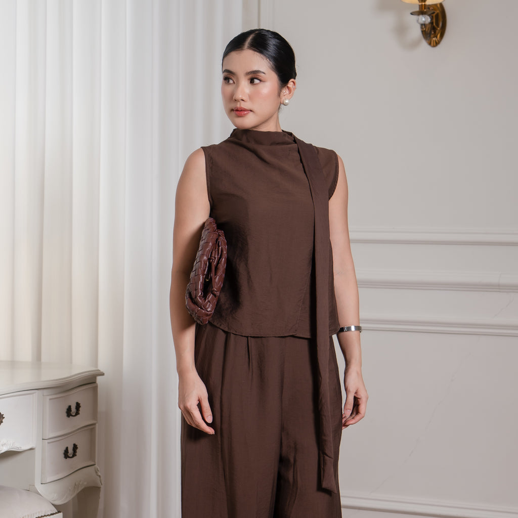 Elira Pleated Top