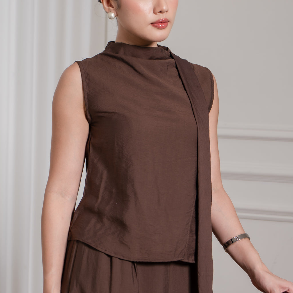 Elira Pleated Top