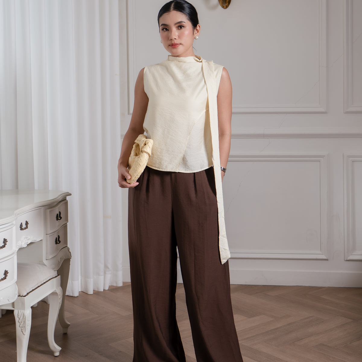 Elira Pleated Top