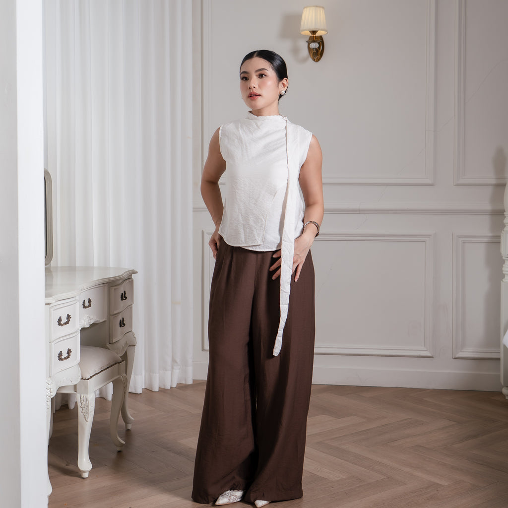 Elira Pleated Top