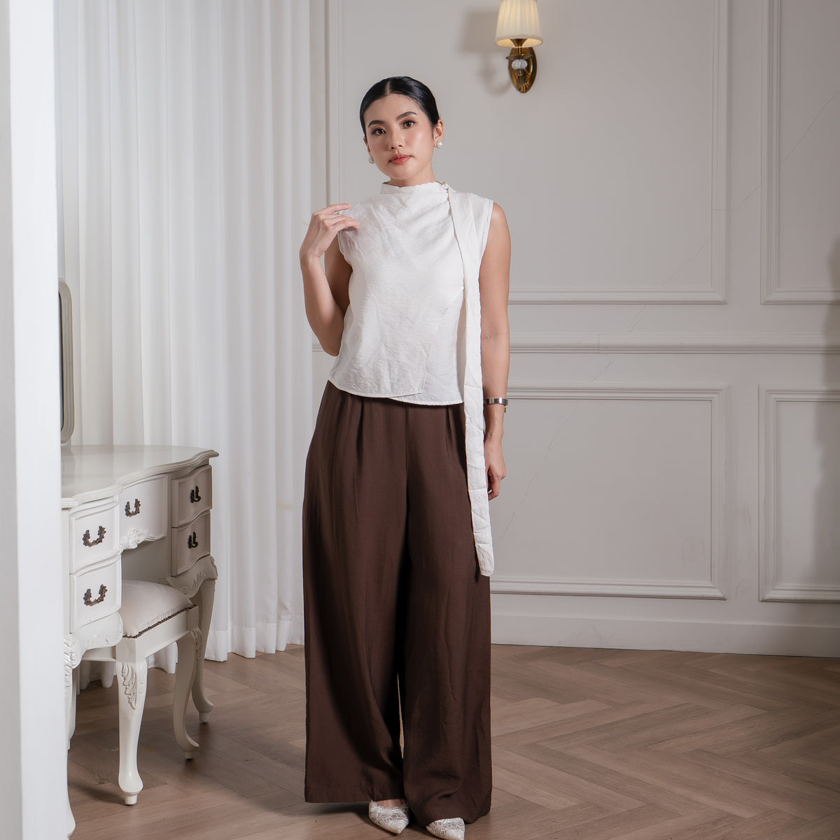 Elira Pleated Top