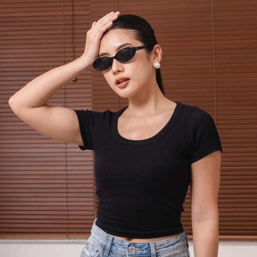 Aqilla Uneck Top