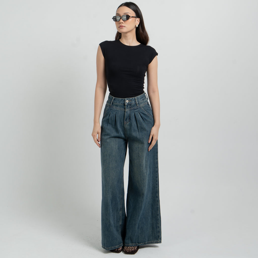 Sara Oneck Fitted Top