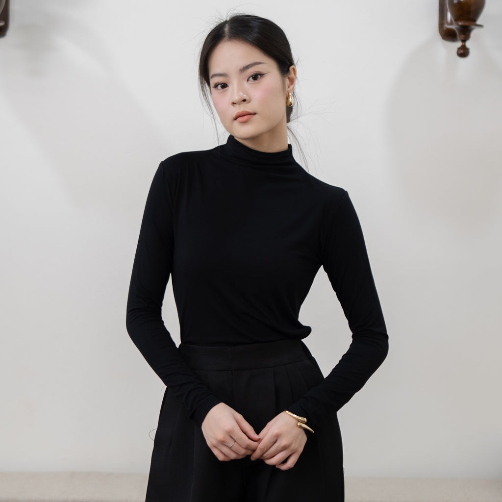 Amoy Turtle Neck Longsleeve Top