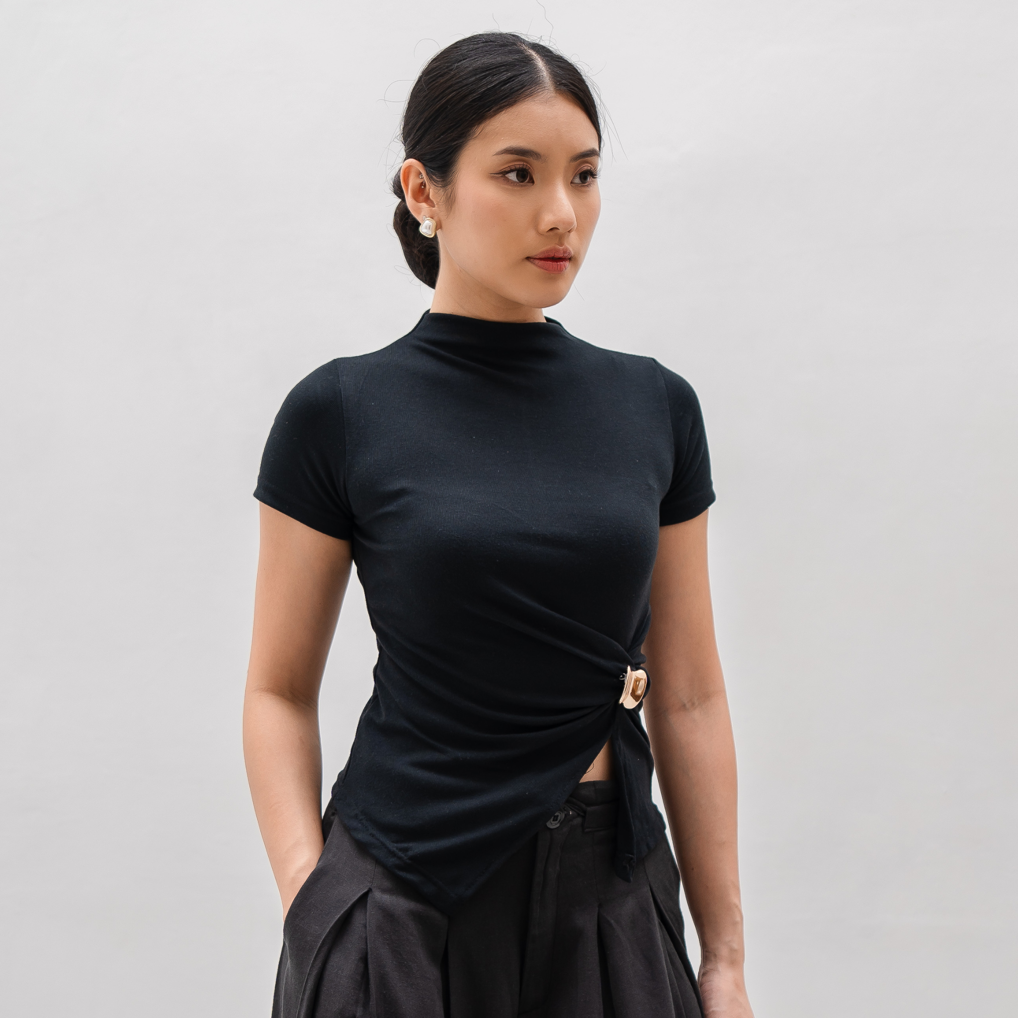 Lyra Turtle Neck Atasan Wanita