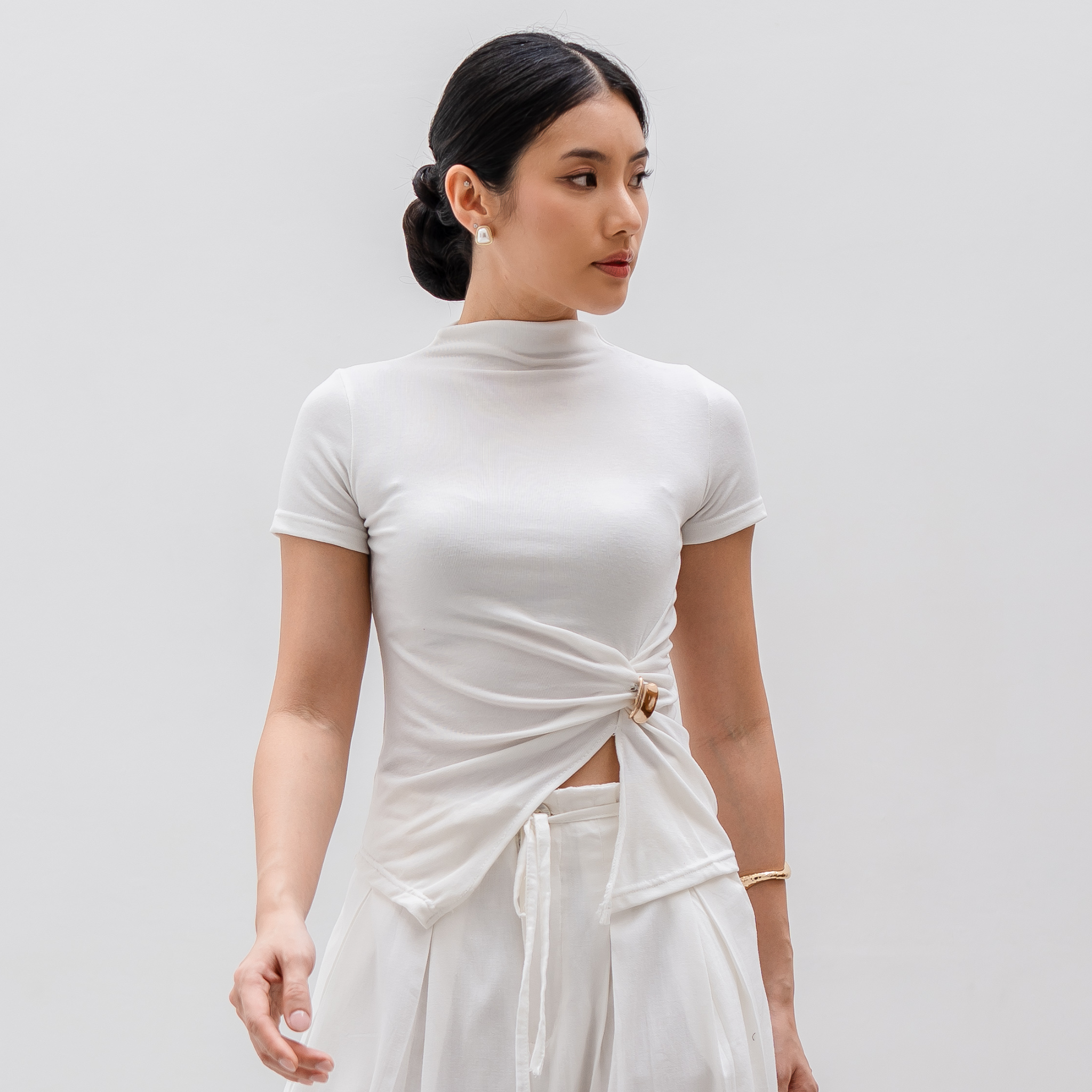 Lyra Turtle Neck Atasan Wanita