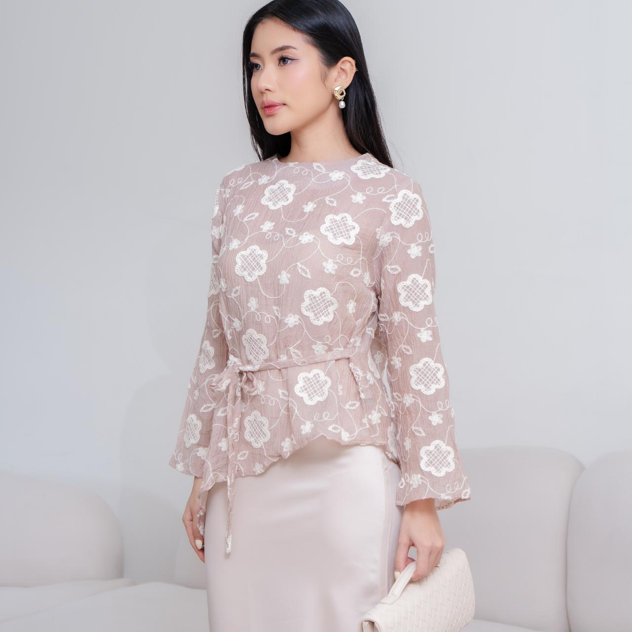 Jenna Blouse Soft Cream
